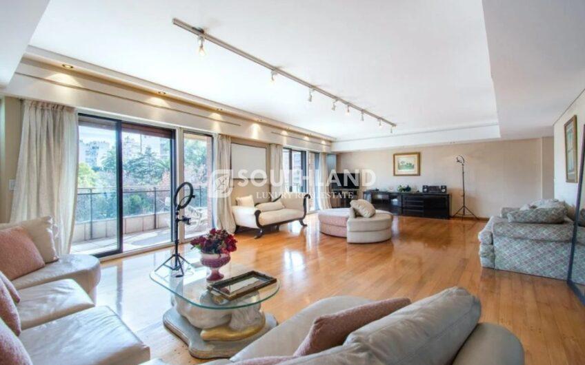 Edif Central Park Piso 4 dorm play-room 2 cocheras 240m2