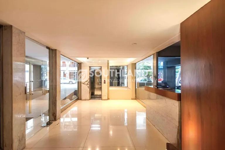 Sinclair y Av. Libertador Semipiso 3 dorm coch 143m2