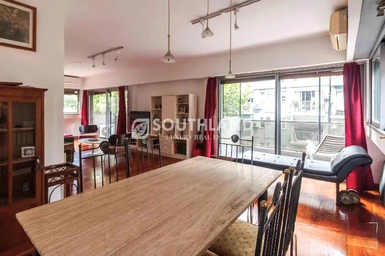 Sinclair y Av. Libertador Semipiso 3 dorm coch 143m2