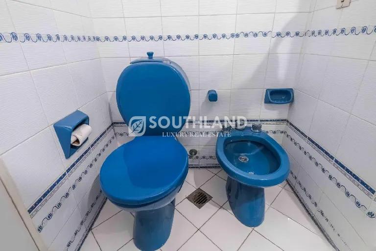 Sinclair y Av. Libertador Semipiso 3 dorm coch 143m2