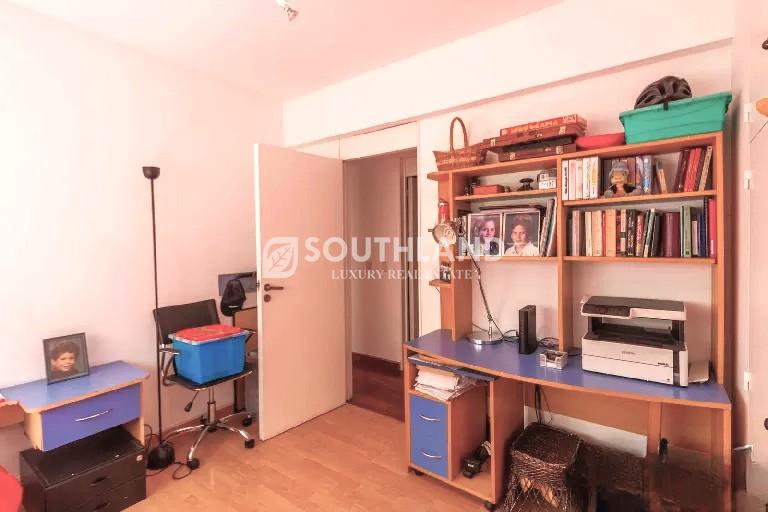 Sinclair y Av. Libertador Semipiso 3 dorm coch 143m2