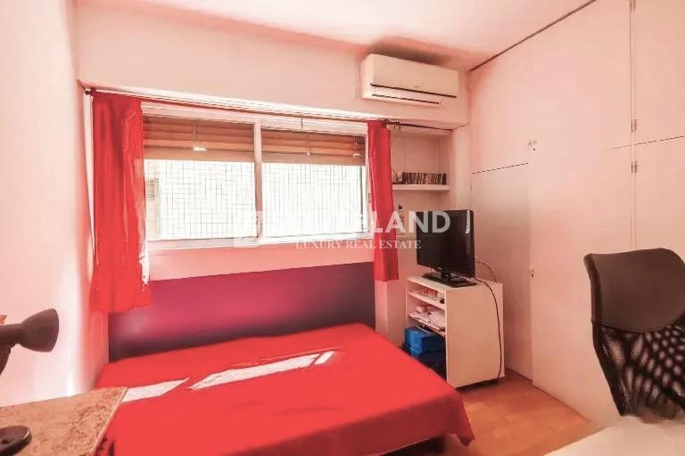 Sinclair y Av. Libertador Semipiso 3 dorm coch 143m2