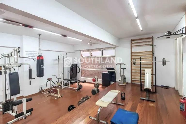 Sinclair y Av. Libertador Semipiso 3 dorm coch 143m2