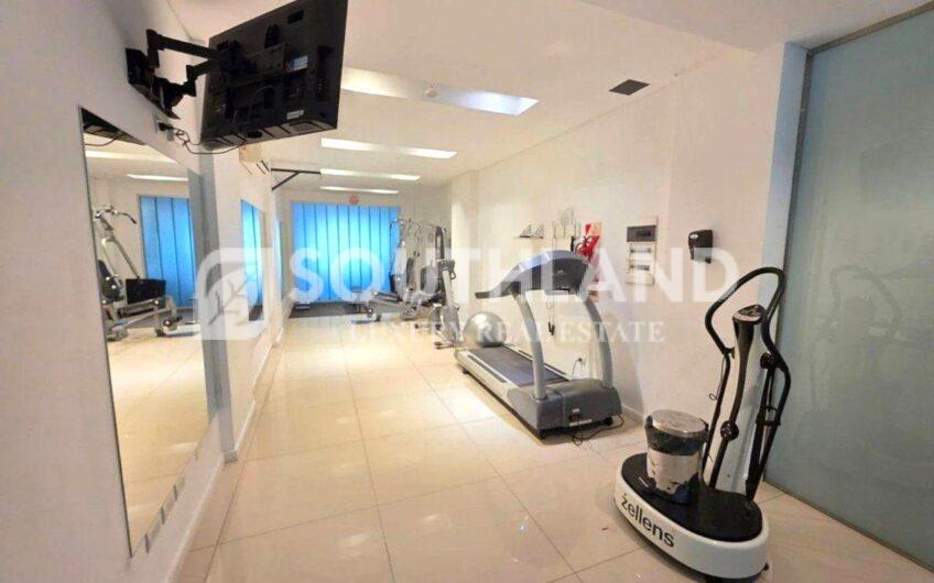 SALGUERO y CASTEX semipiso 107m2 2 dormitorios en suite dep servicio cochera