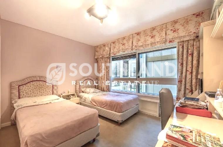 MONTEVIDEO esq. POSADAS Piso 295m2 4 dormitorios 2 cocheras