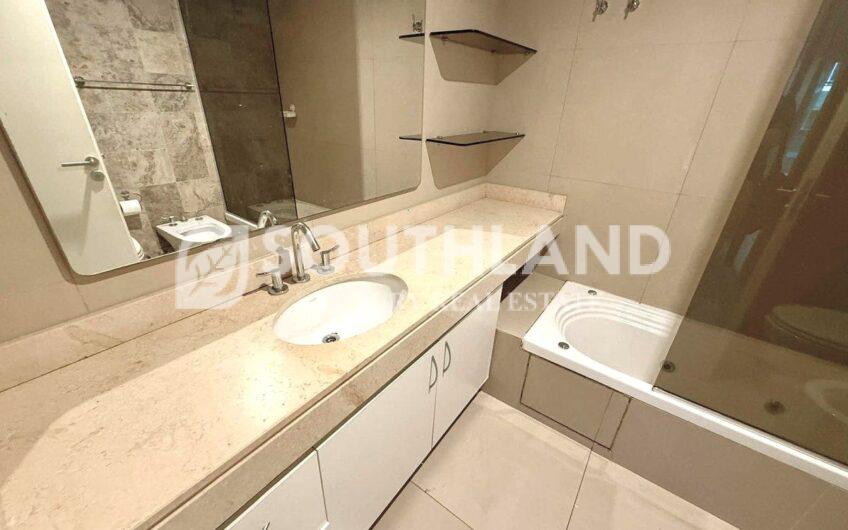 SALGUERO y CASTEX semipiso 107m2 2 dormitorios en suite dep servicio cochera