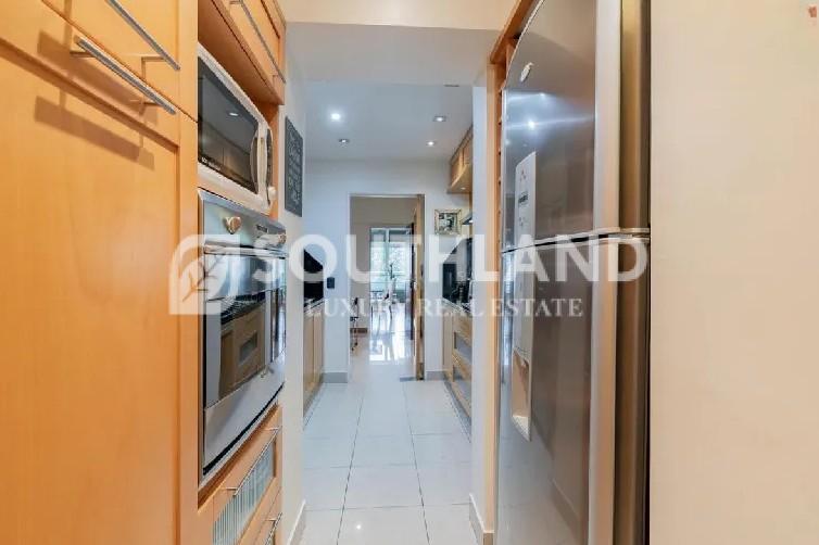 TORRE BRUNETTA Las Heras esq. Rep. Arabe Siria 181m2 3 dormitorios cochera