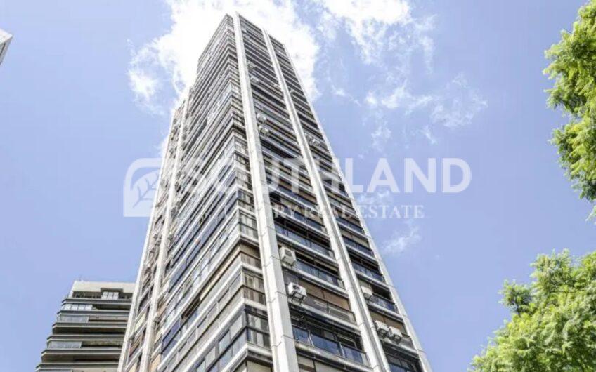 TORRE AISENSON Palermo Piso alto 267m2 3 dormitorios escritorio 2 cocheras