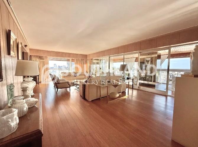 TORRE AISENSON Palermo Piso alto 267m2 3 dormitorios escritorio 2 cocheras