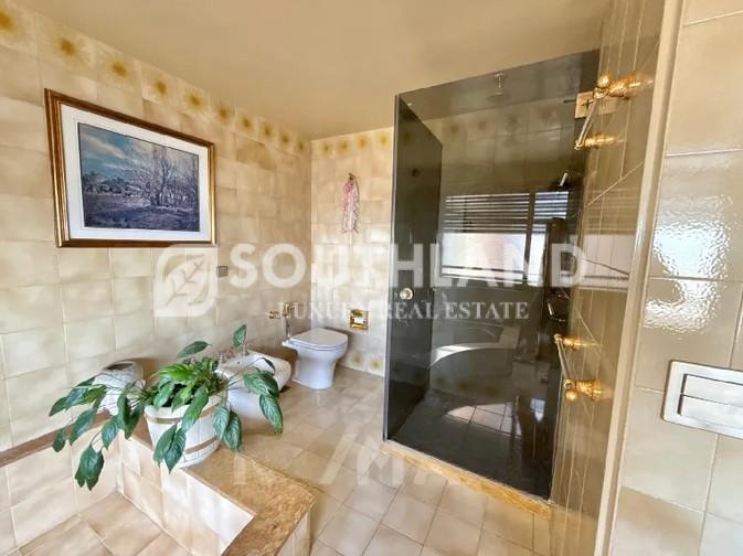TORRE AISENSON Palermo Piso alto 267m2 3 dormitorios escritorio 2 cocheras
