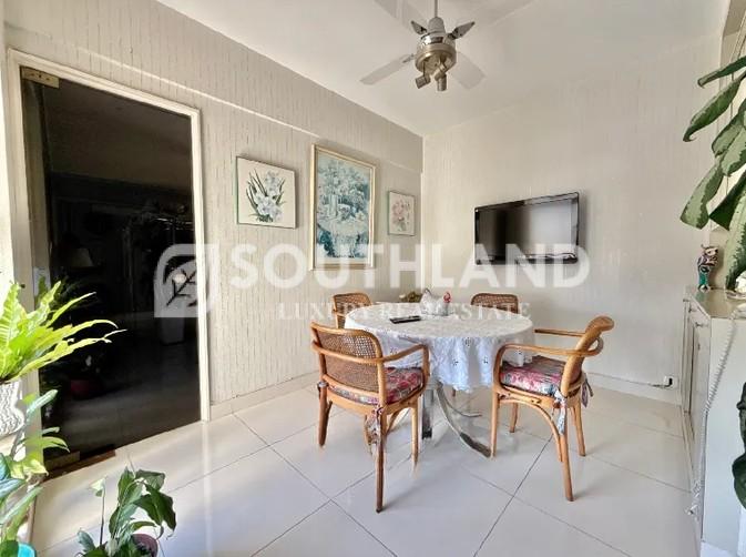 TORRE AISENSON Palermo Piso alto 267m2 3 dormitorios escritorio 2 cocheras
