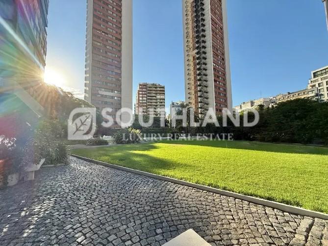 TORRE AISENSON Palermo Piso alto 267m2 3 dormitorios escritorio 2 cocheras